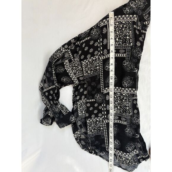 12th Tribe Scarf Print Button Down Shirt Size S Relaxed Fit Long Sleeve Black 90 - Picture 8 of 8